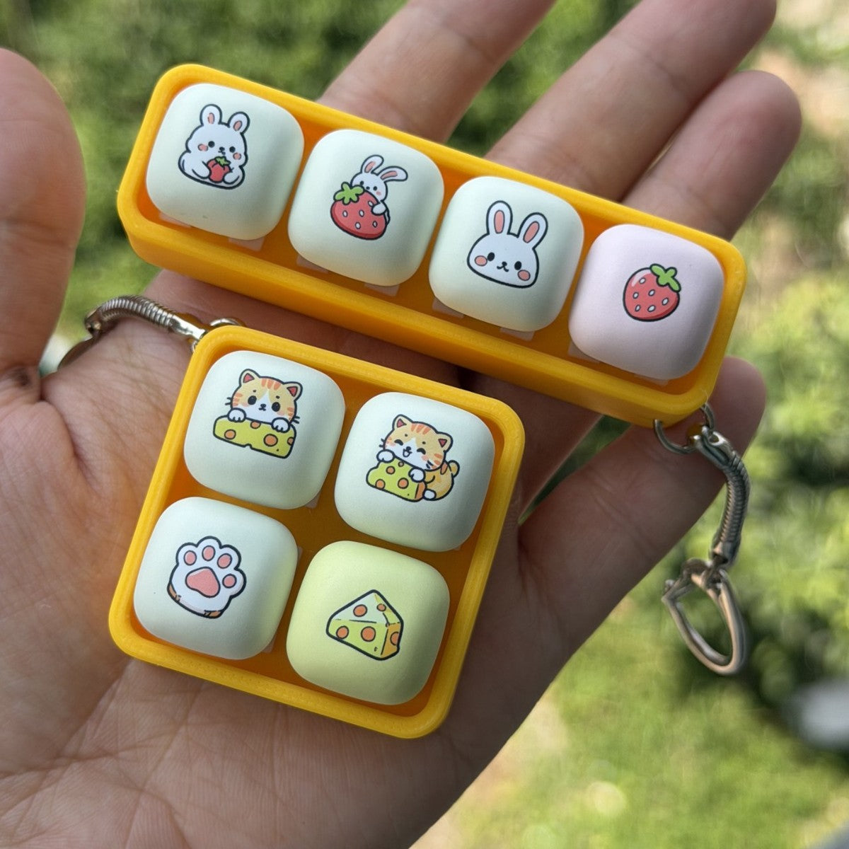 Yellow animal tray 4-key keycap clicker keychains with cat, bunny and penguin keycaps