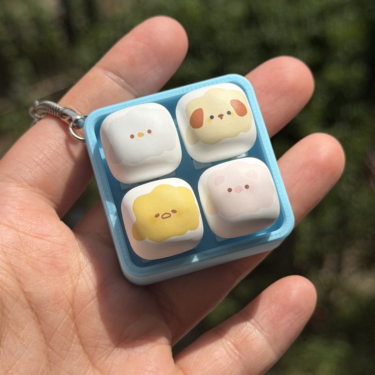 Cute Bear Blue-Base keycap clicker keychain, 4-Key Marshmallow Grid