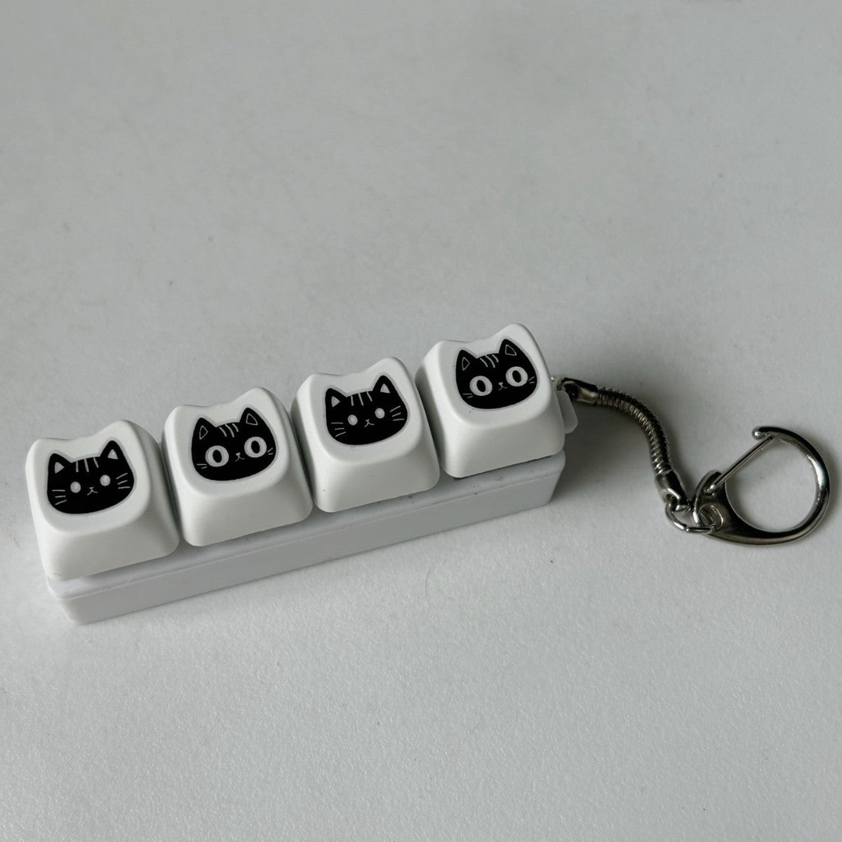 Black Cat Face keycap clicker keychain, 4-Key Black Cat