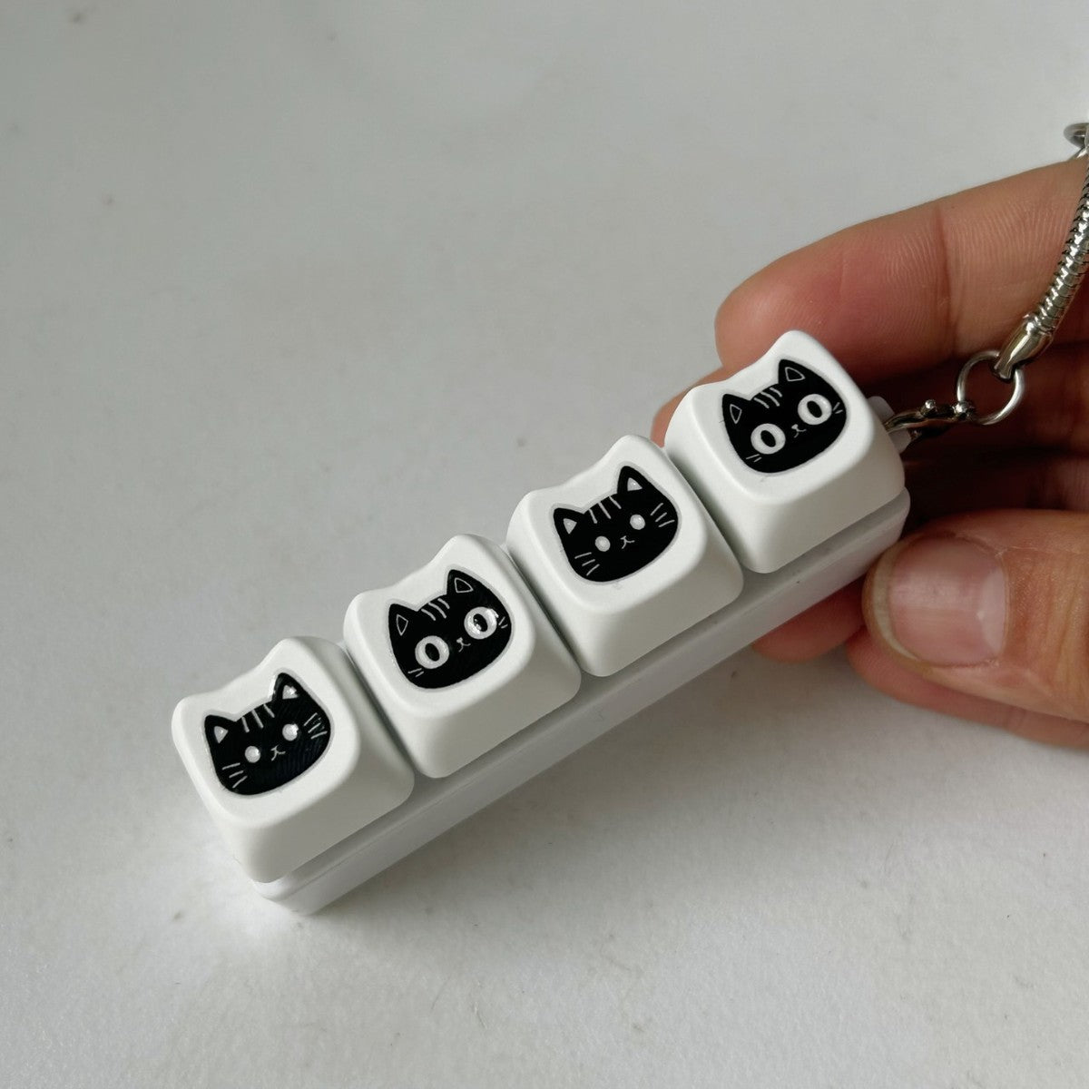 Black Cat Face keycap clicker keychain, view 3