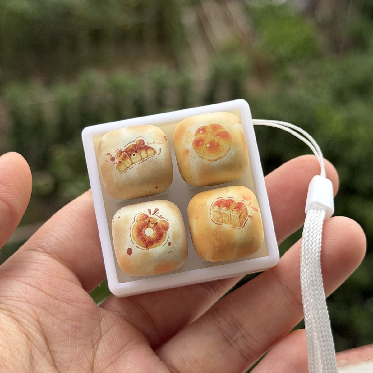 Bread Collection keycap clicker keychain, 4-Key Grid