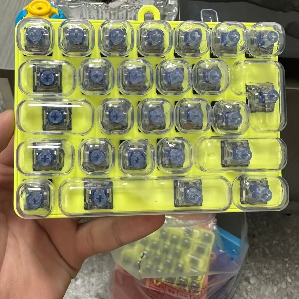 Clear Mini Keyboard 26-Key keycap clicker keychain, Yellow