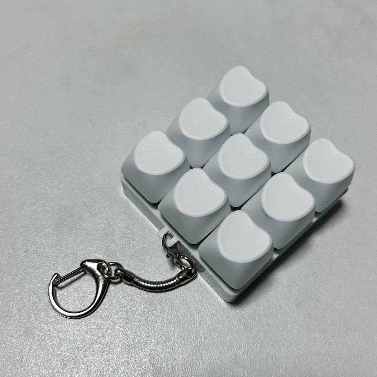 Pastel Heart 9-Key keycap clicker keychain, White