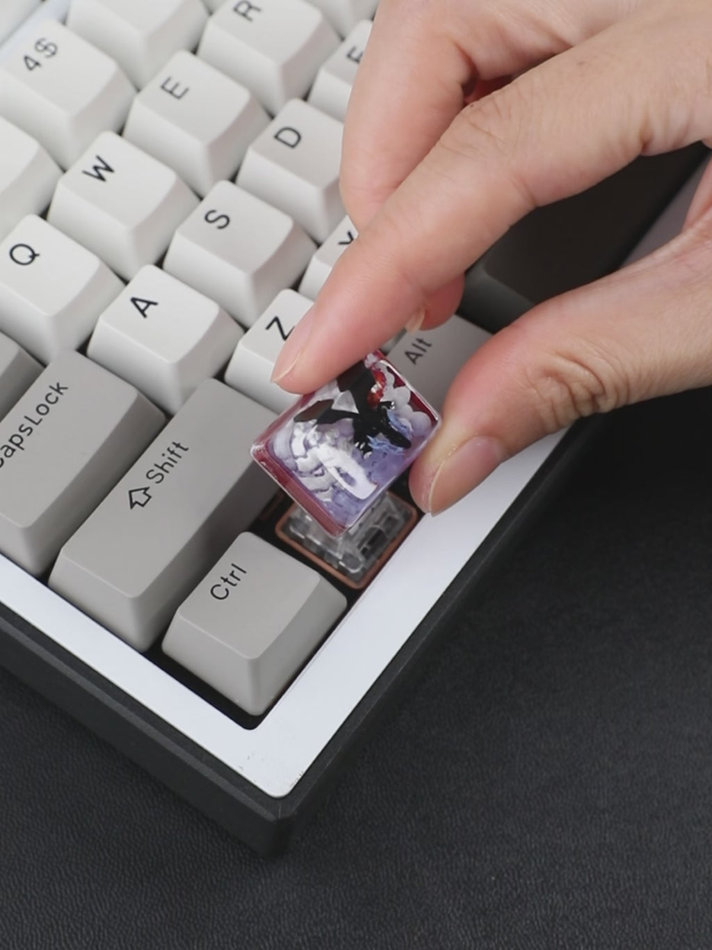 1.5U Shiny Black Charizard X Custom Keycap, Hand-Painted Pokémon Resin Keycap